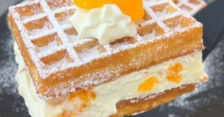 Leichte und erfrischende Waffelkuchen mit Mandarinen-Quark-Sahne-Creme